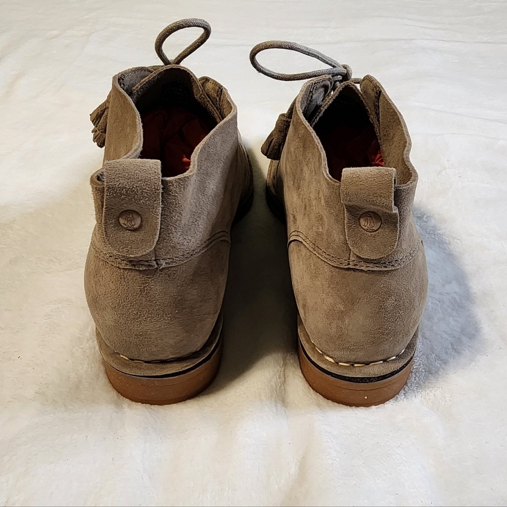 Hush Puppies Moyen Suede Lace Up Casual Chukka Boots Shoes, EUC, Womens size 11 - Picture 3 of 6